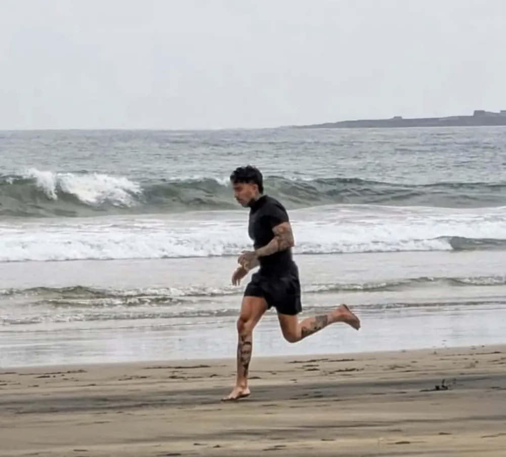 Víctor Iglesias entrenando al aire libre